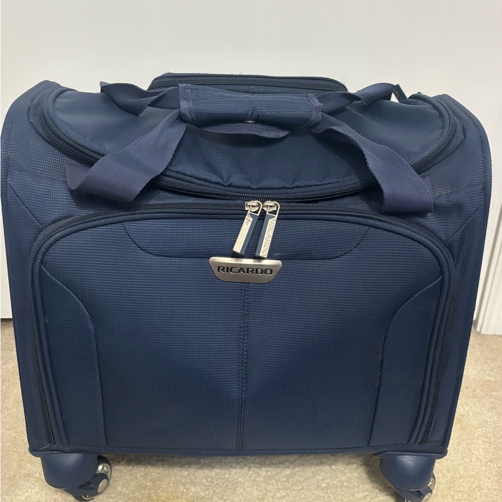 Ricardo 4 Wheel Under Seat Carry-On